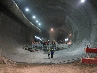 hugetunnel